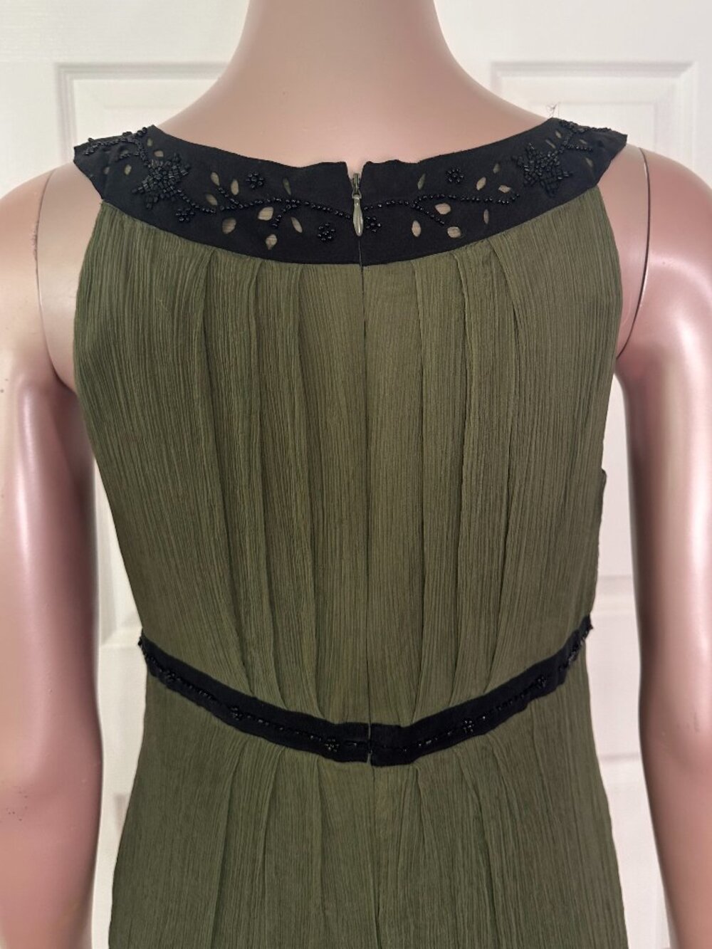Muse Olive Green 100% Silk Dress | Size 10 | Beaded Neckline | Lined| B-1835 - Picture 9 of 13